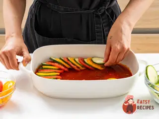 Крок 7: Кабачки в духовці з помідорами