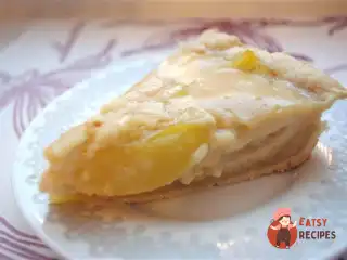 Торт із персиків зі сметанним кремом