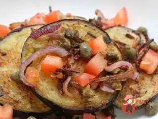 Баклажани на грилі з сальсою