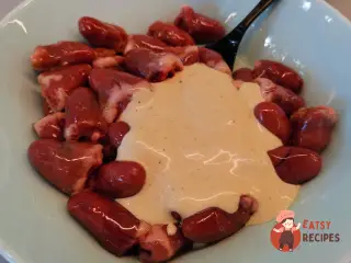 Крок 6: Курячі серця на сковороді