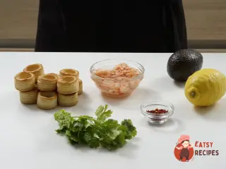 Крок 1: Тарталетки з гуакамоле та креветками