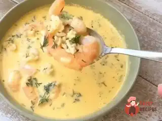 Гарбузово-кокосовий суп з креветками