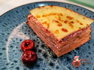 Вишневий млинцевий торт