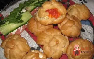 Профітролі З Червоною Ікрою Та Вершковим Маслом