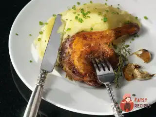 Конфі з качиних ніжок з пюре