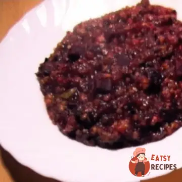 Гречка з буряком, курячими сердечками та філе