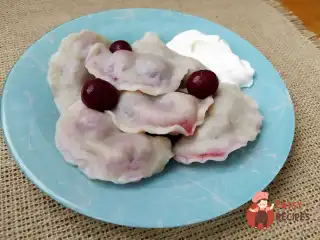 Вареники з вишнею