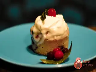 Сметанно-ягідні кекси