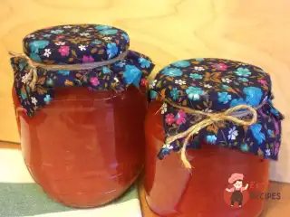 Бурштиновий яблучний джем