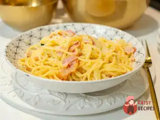 Карбанара з беконом