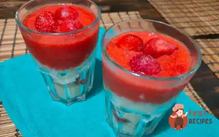 Десерт у склянці з рикоттою та полуницею