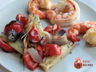 Креветки із запеченими овочами