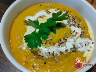 Суп-пюре з цвітної капусти та броколі