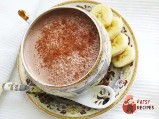 Шоколадно-банановий коктейль із медом