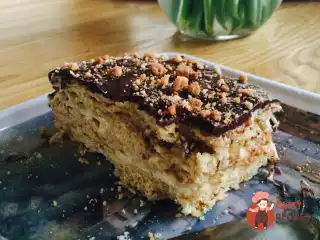 Пісочний торт зі згущеним молоком