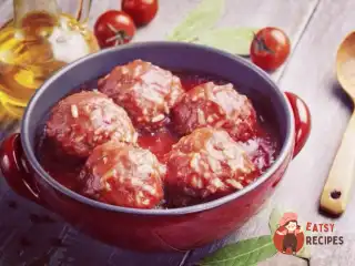 Їжачки в сметанному соусі - рецепт з дитинства