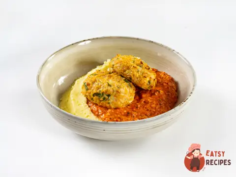 Курячі котлети в духовці з перцевим соусом
