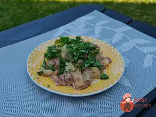 Смажена картопля з тушонкою
