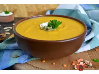 Гарбузовий суп з горіхової пастою