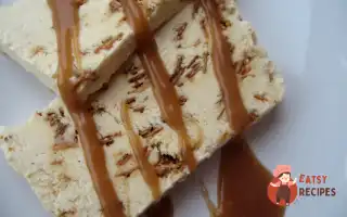 Семіфреддо З Карамелізованим Мигдалем Та Коричним Соусом