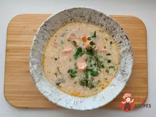 Уха зі шпинатом