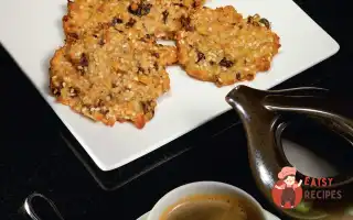 Вівсяне Печиво З Родзинками Та Кунжутом