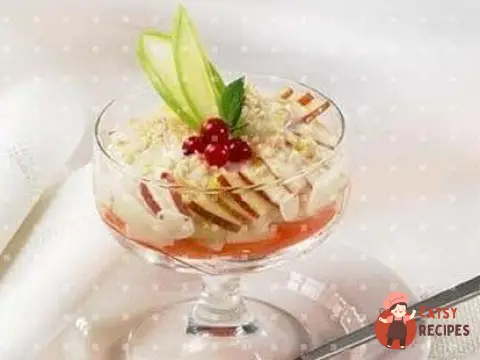 Салат-коктейль з моркви, яблук та груш