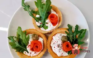 Тарталетки з червоною рибою