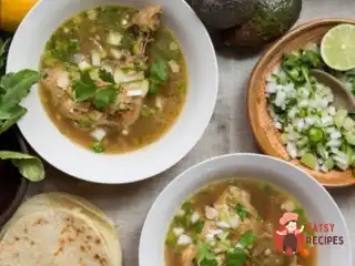 Пряний курячий суп з часником