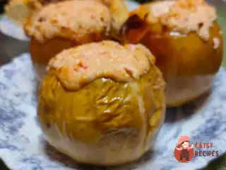 Печені яблука з сиром