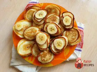 Кефірні оладки з бананом