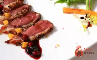 Смажена Качка З Соусом З Червоної Смородини.