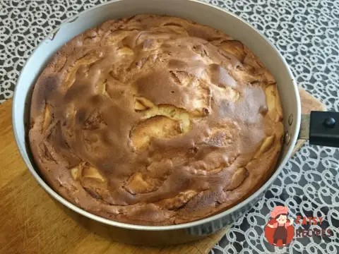 Шарлотка традиційна