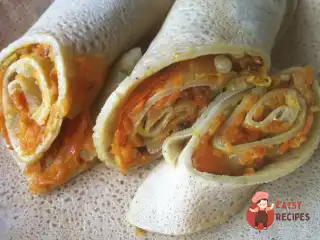 Млинці солоні з морквяною начинкою