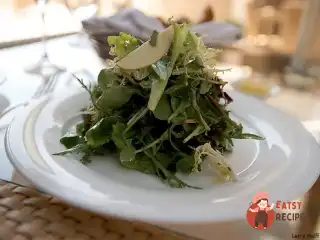 Зелений салат із легким вінегретом