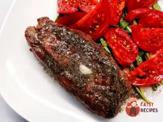 Стейк стриплойн на сковороді-гриль