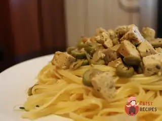 Паста з тофу та оливками