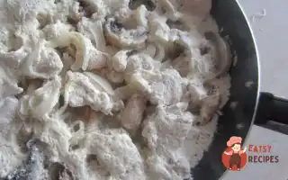 Курка Зі Сметаною Та Грибами