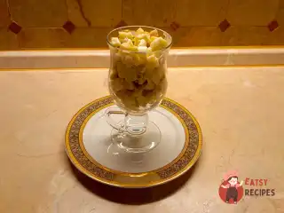 Салат з кальмарів та яблук
