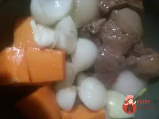 Крок 4: Яловича печінка з яблуками та гарбузом