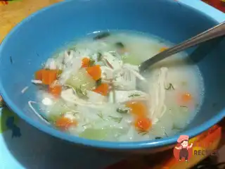 Курячий суп з диким рисом та плавленим сиром