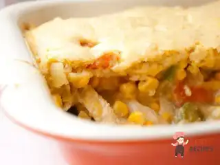 Запечена картопля з кукурудзою та куркою