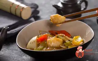 Смажений Малоокий Макрурус Із Овочами.
