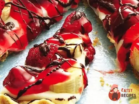 Легкий бананово-полуничний пиріг