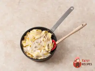 Паппарделле з білими грибами