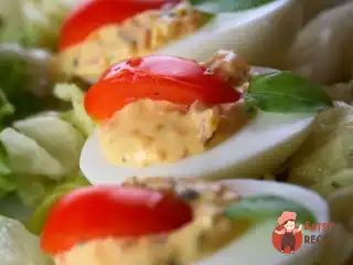 Фаршировані яйця з каррі