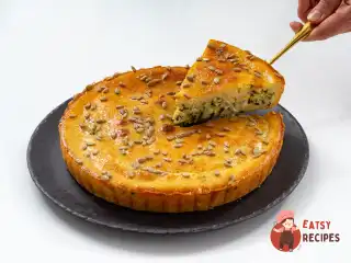 Заливний пиріг з яйцем і зеленою цибулею