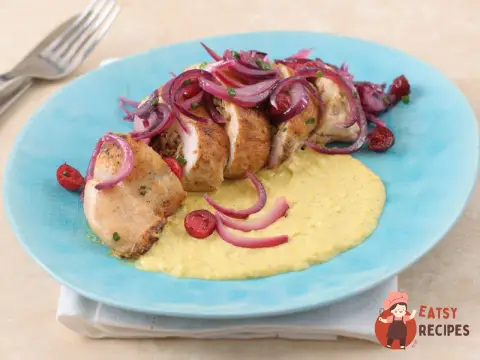 Курячі грудки, фаршировані печерицями з кукурудзяним кремом