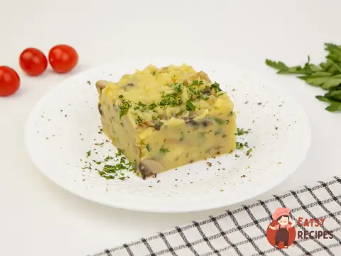 Картопляне пюре з грибами та зеленню