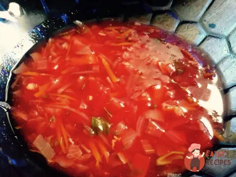 Овочевий суп з куркою та курячим філе